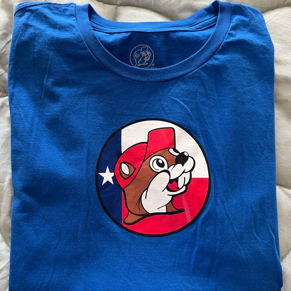 Buc-ee’s Blue Graphic Tee with Cute Mascot. Don’t Mess With Texas Tee.